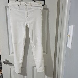 Abercrombie & Fitch Women's White Skinny Jeans